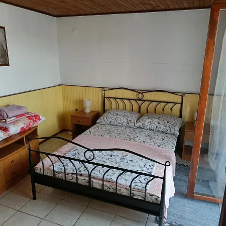 Apartment Luka